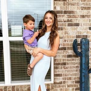 Meet your Posher, Laura